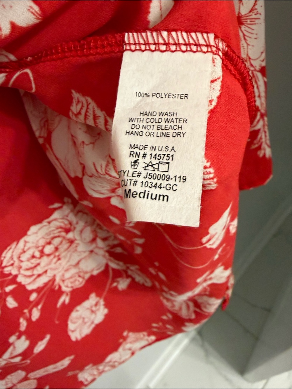 Peach Love California Floral Red and White kimono/Swim Coverup/Robe - Picture 4 of 5